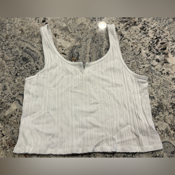 aerie Tops - Aerie White Ribbed Womens crop top L Large